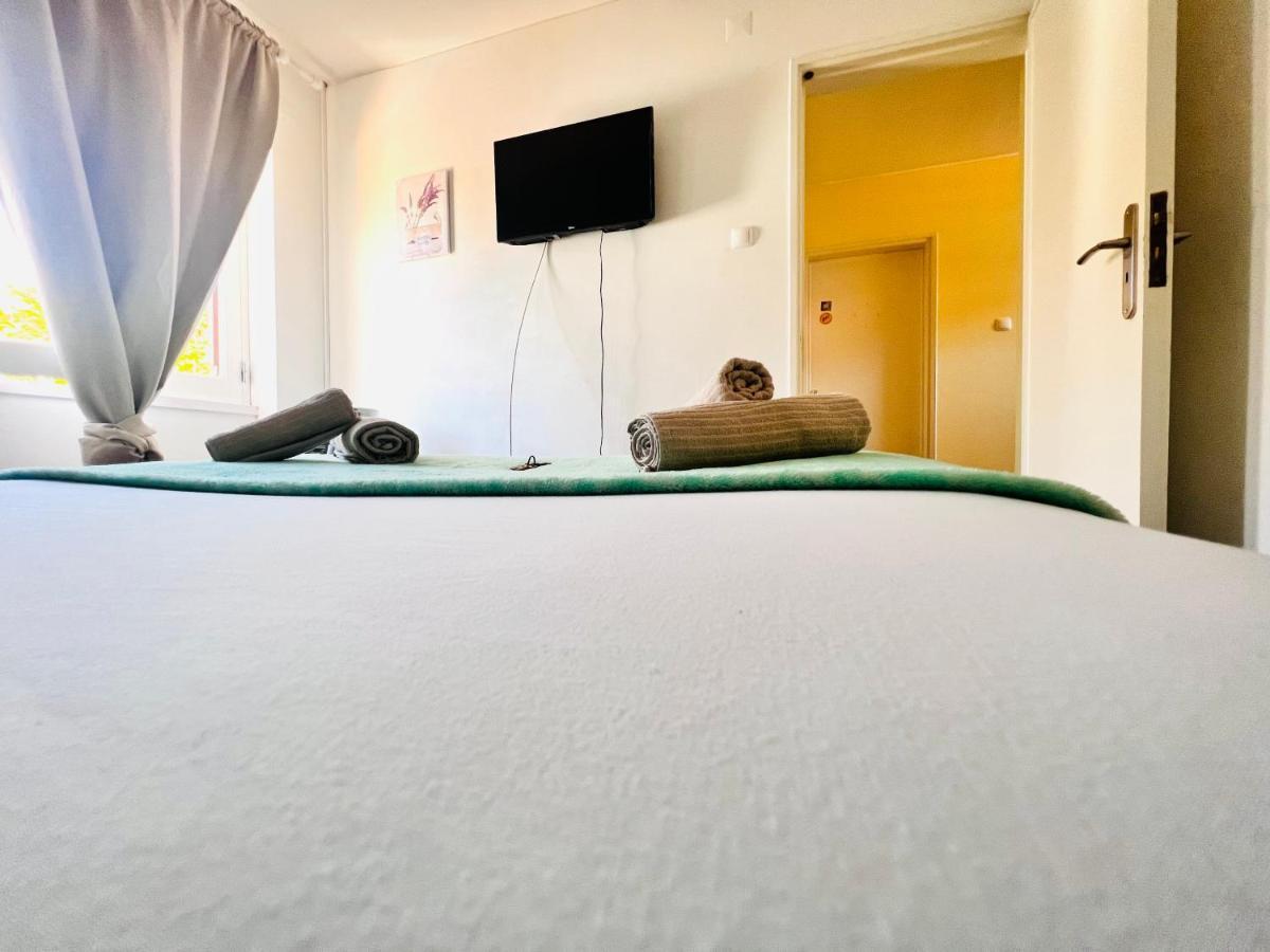 Estoril Seaside Guest House ภายนอก รูปภาพ